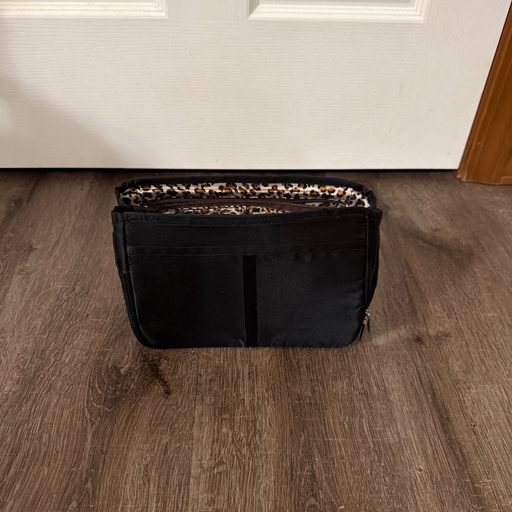Expandable purse insert / organizer